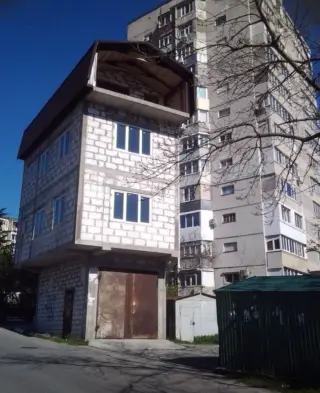 Гараж - хата