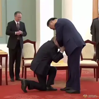 Пуцін просить допомоги